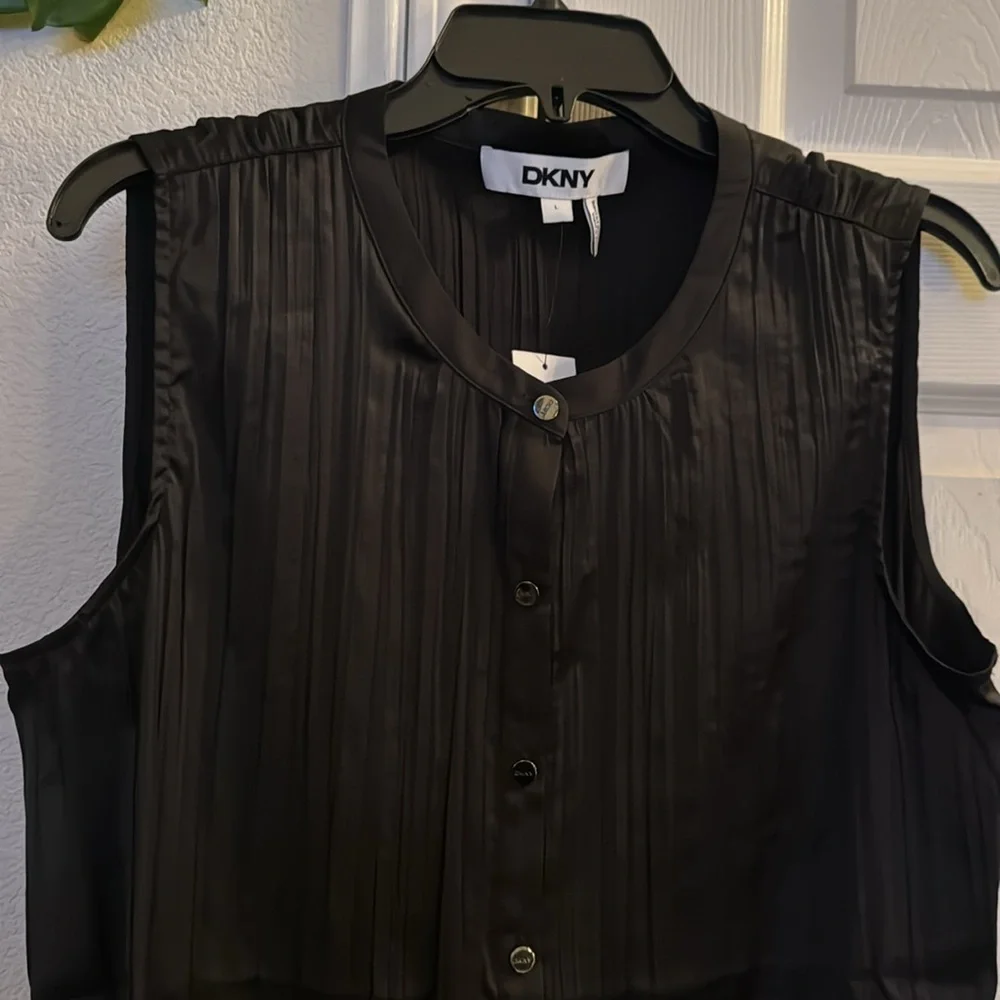 DKNY Blouse - Picture 2 of 9